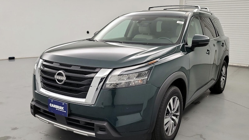 2023 Nissan Pathfinder SL 3