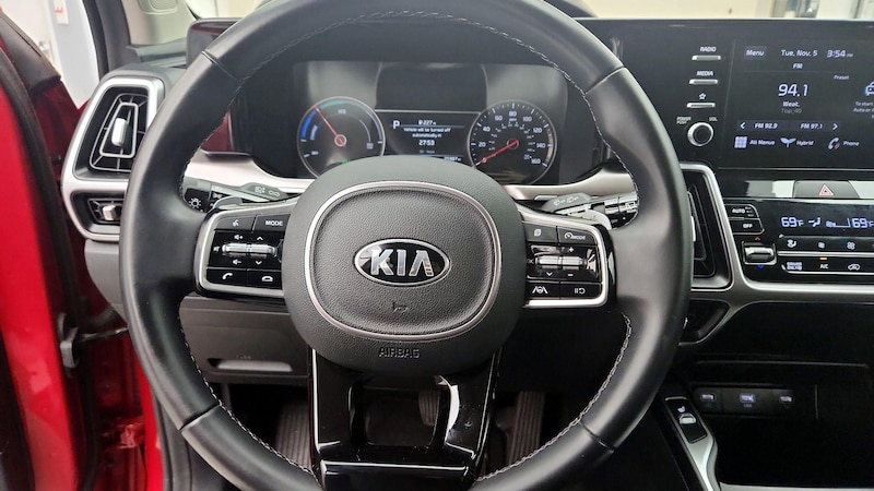 2021 Kia Sorento S 10