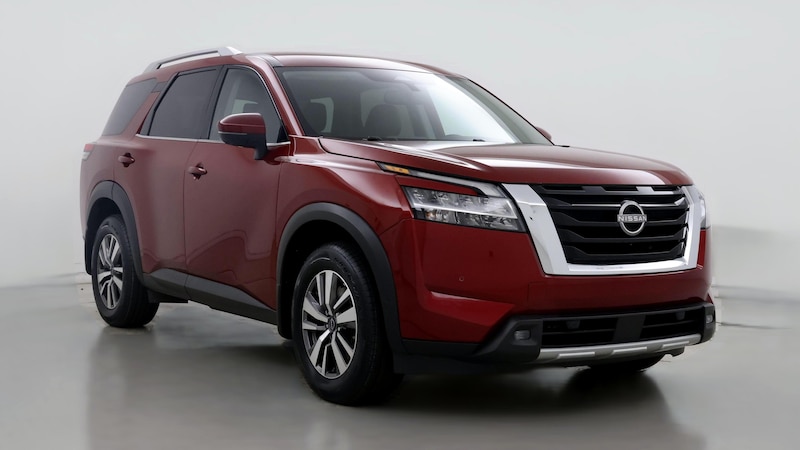 2022 Nissan Pathfinder SL Hero Image