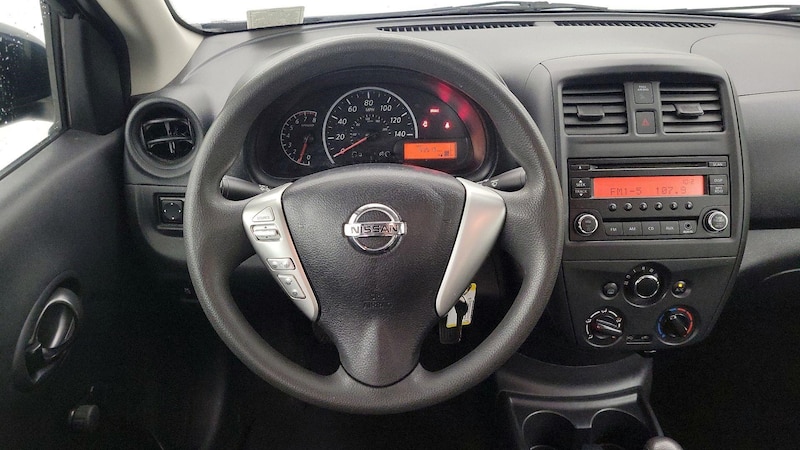 2016 Nissan Versa S 10