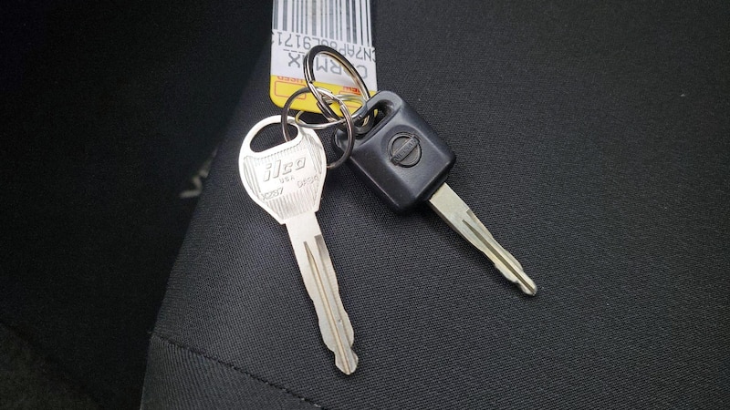 2016 Nissan Versa S 21
