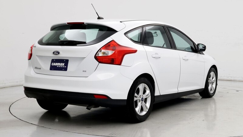 2014 Ford Focus SE 8