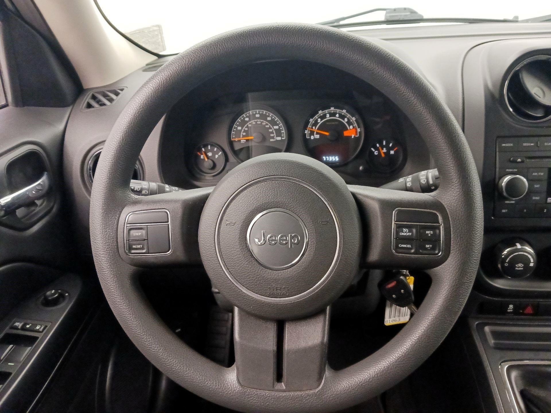 Thumbnail: 2016 Jeep Patriot - 10