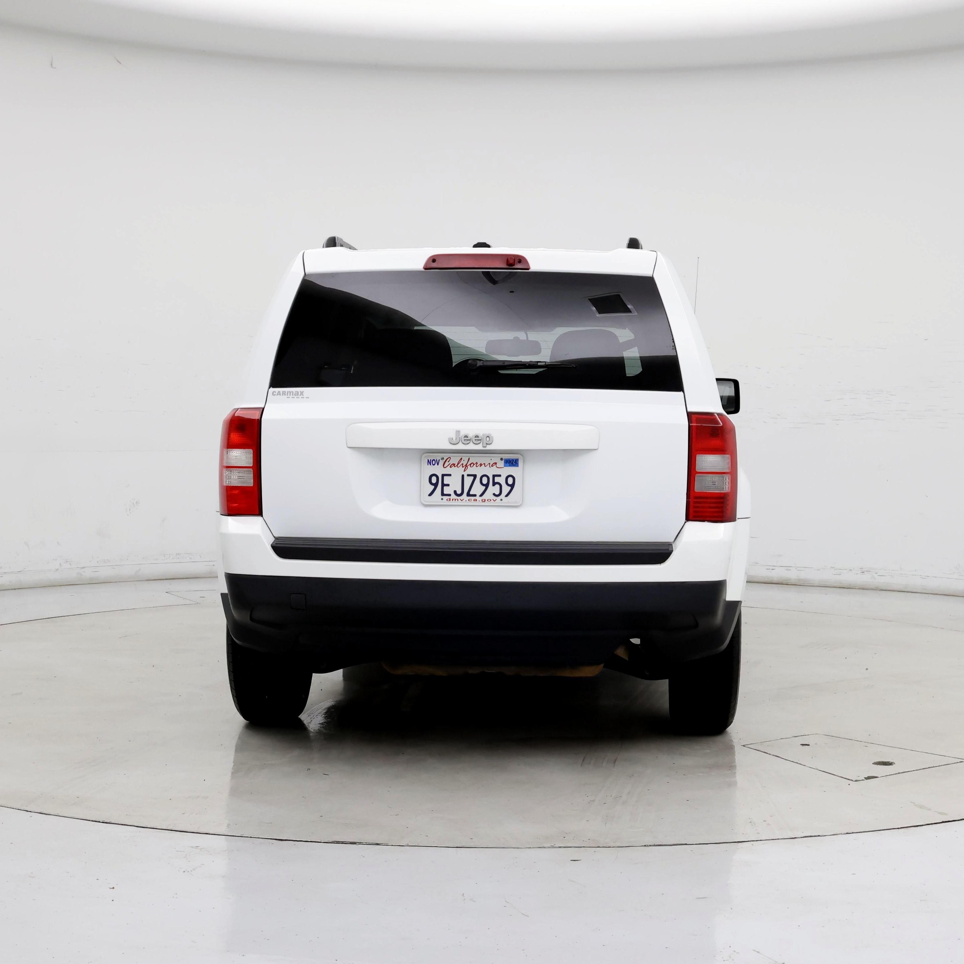 Thumbnail: 2016 Jeep Patriot - 6