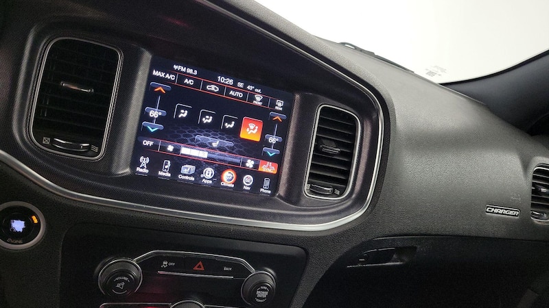 2016 Dodge Charger SXT 16