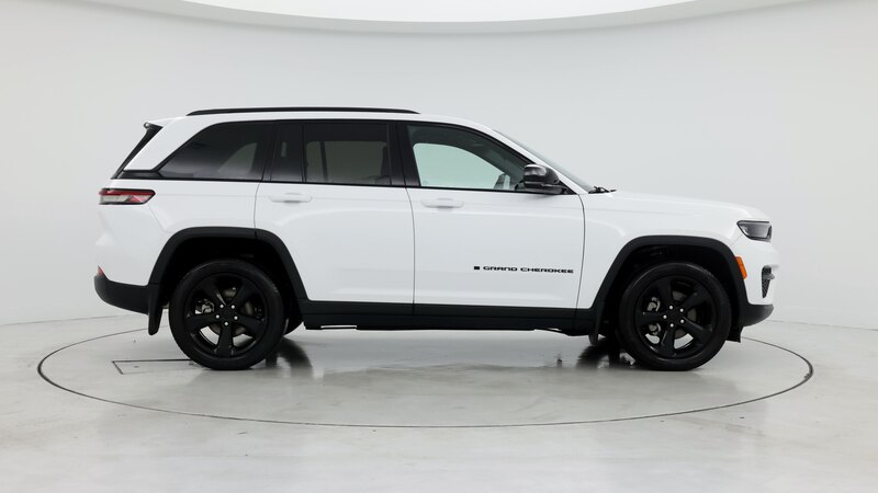 2023 Jeep Grand Cherokee Altitude 7