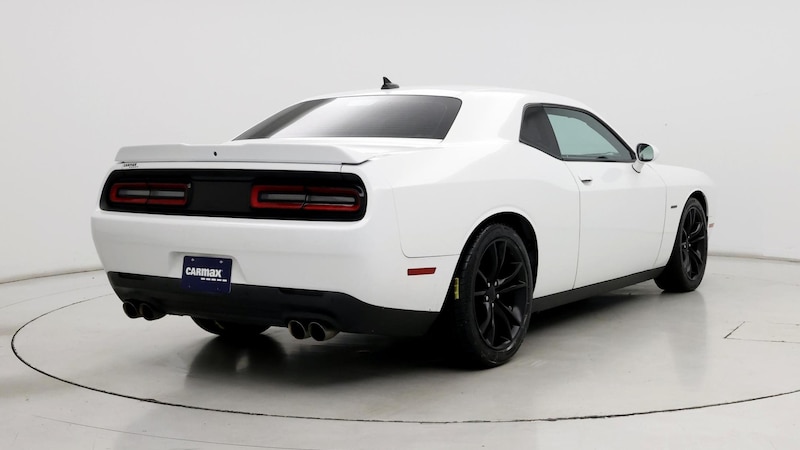 2016 Dodge Challenger R/T 8