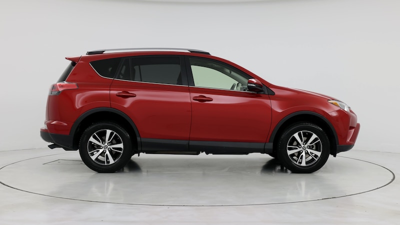 2017 Toyota RAV4 XLE 7