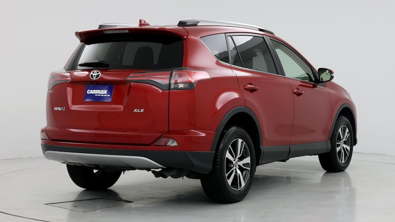 2017 Toyota RAV4 XLE 8