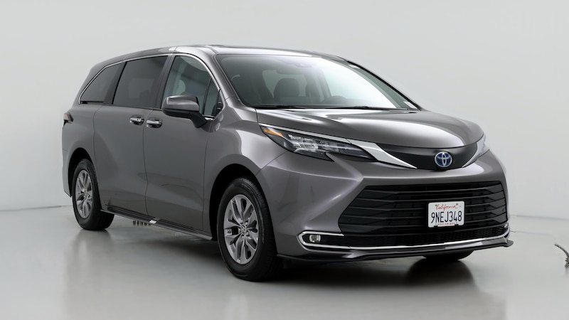 2024 Toyota Sienna XLE Hero Image