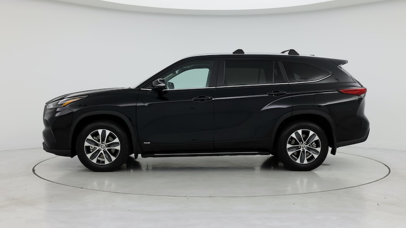 2023 Toyota Highlander XLE 3