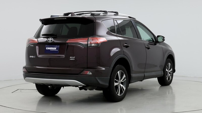 2016 Toyota RAV4 XLE 8