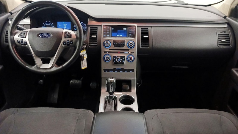 2016 Ford Flex SE 9