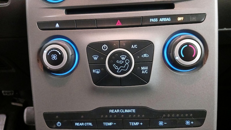 2016 Ford Flex SE 16