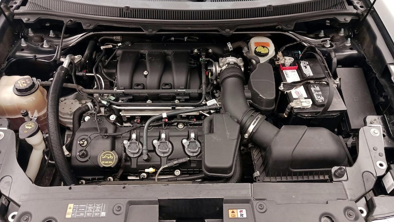 2016 Ford Flex SE 23