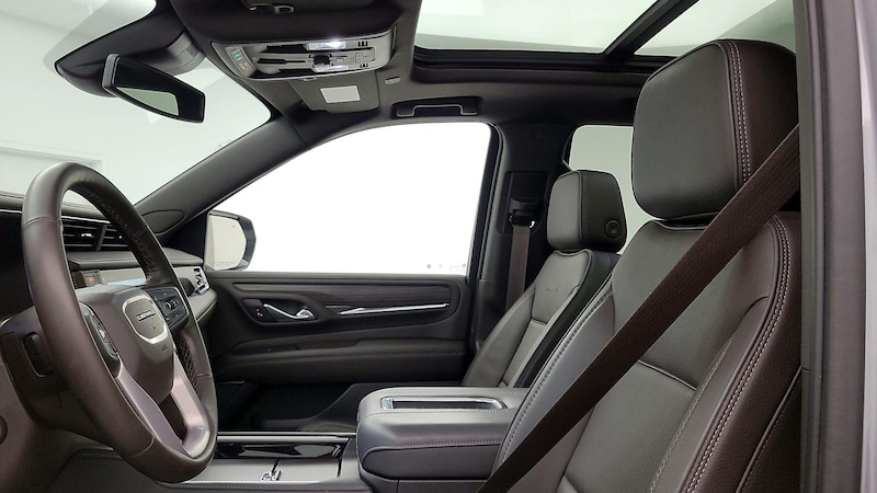 2023 GMC Yukon Denali 19