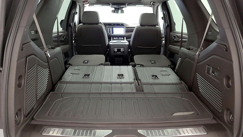 2023 GMC Yukon Denali 23