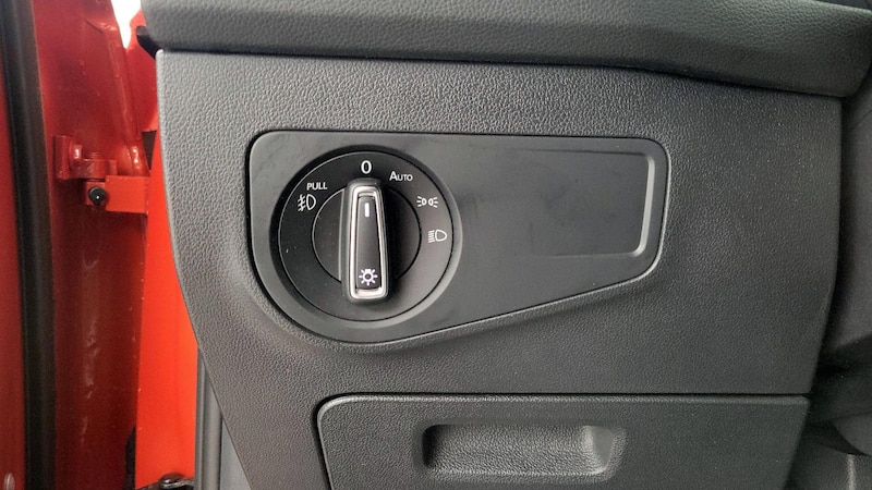 2019 Volkswagen Tiguan SEL 13