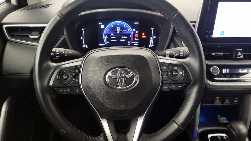 2023 Toyota Corolla Cross XLE 10