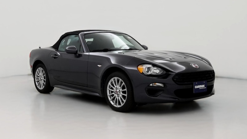 2017 Fiat 124 Spider Classica Hero Image