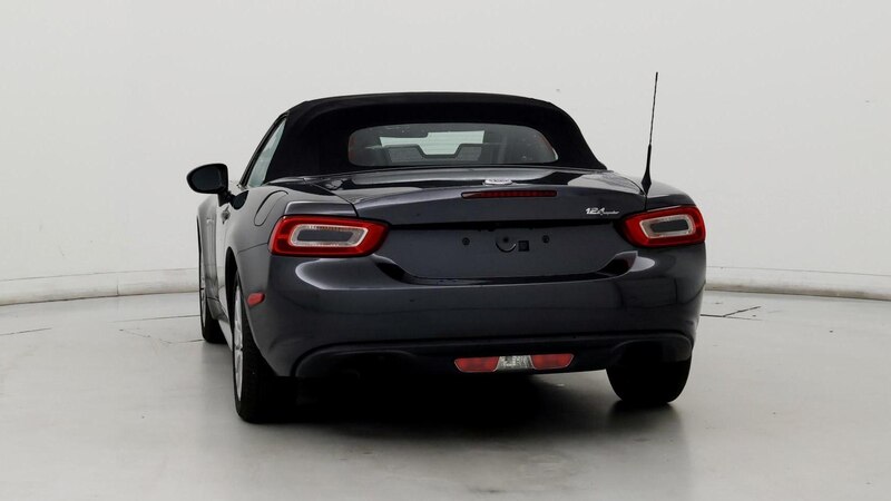 2017 Fiat 124 Spider Classica 6