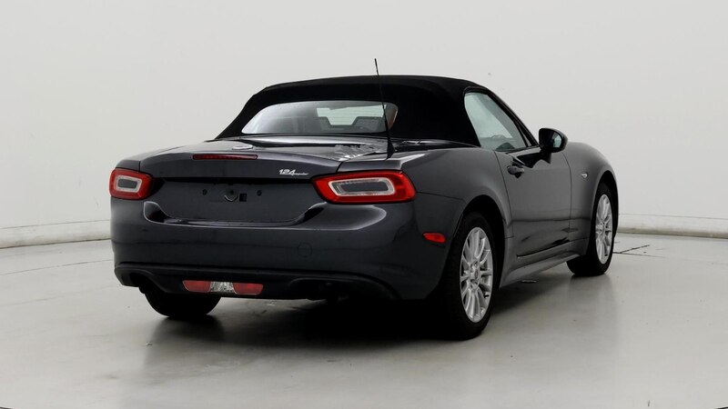 2017 Fiat 124 Spider Classica 8