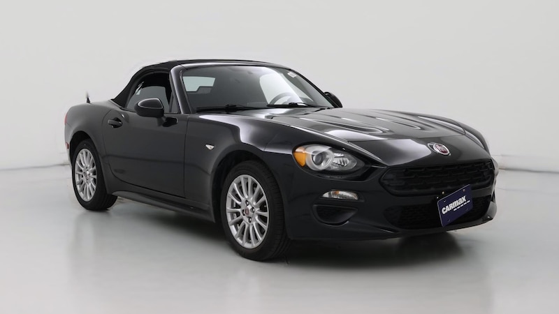 2017 Fiat 124 Spider Classica Hero Image