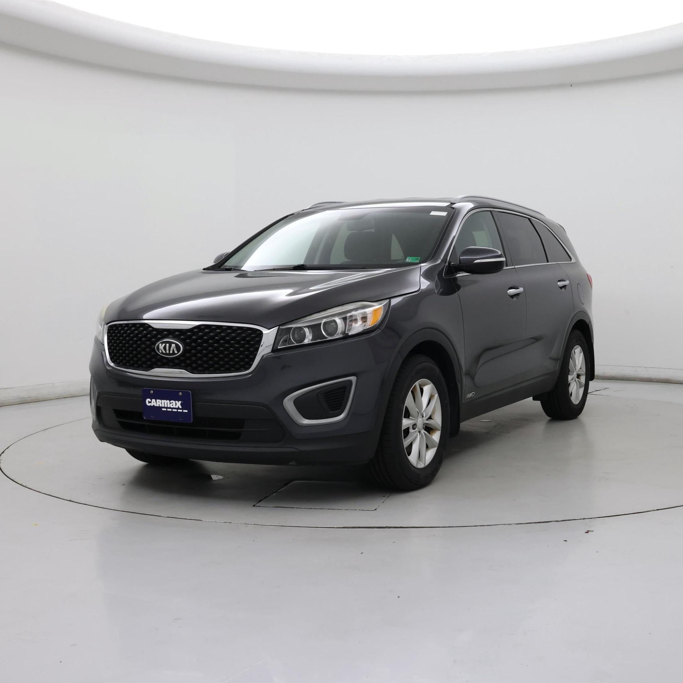 Thumbnail: 2016 Kia Sorento - 4