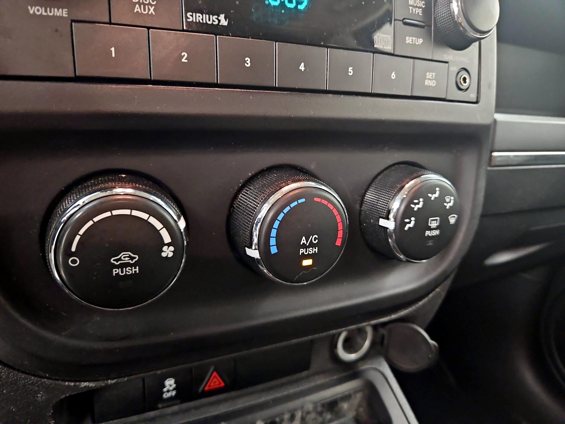 Thumbnail: 2017 Jeep Patriot - 14