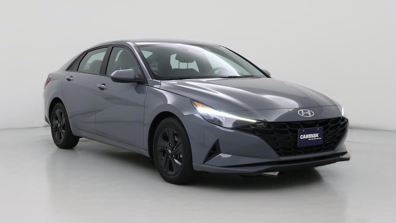 2022 Hyundai Elantra SEL Hero Image