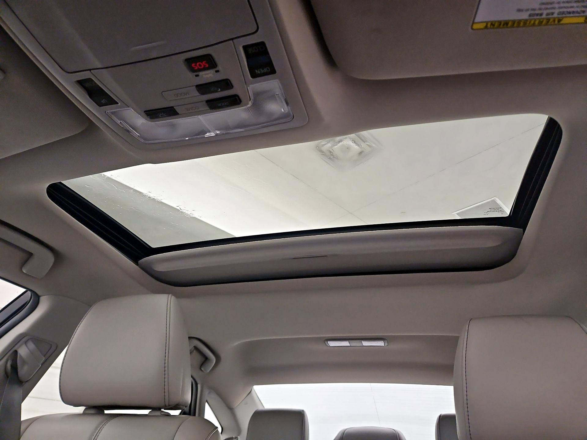 Thumbnail: 2016 Toyota Avalon - 19