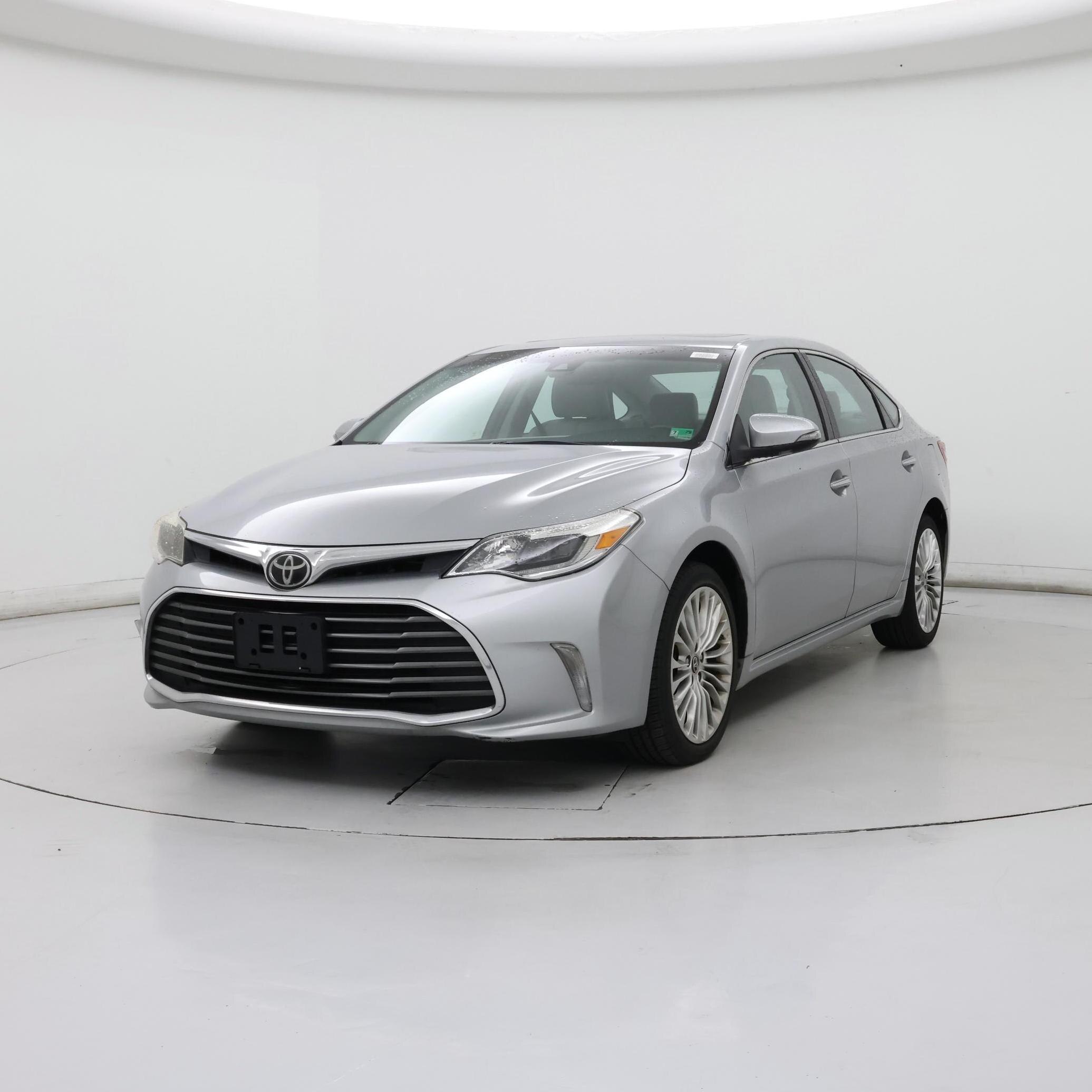 Thumbnail: 2016 Toyota Avalon - 4