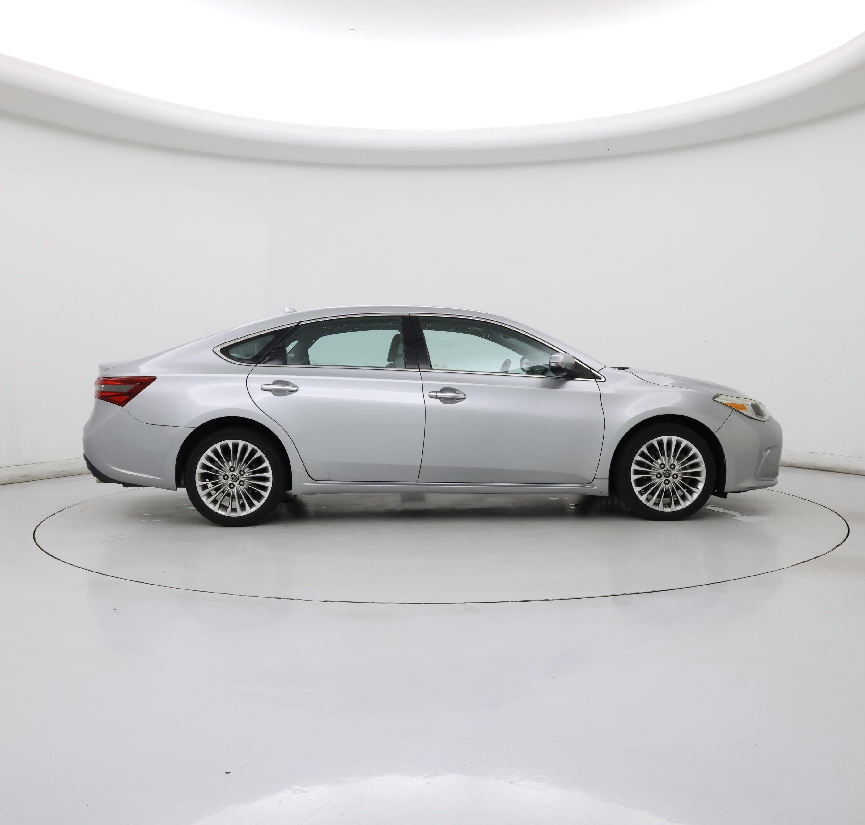 Thumbnail: 2016 Toyota Avalon - 7