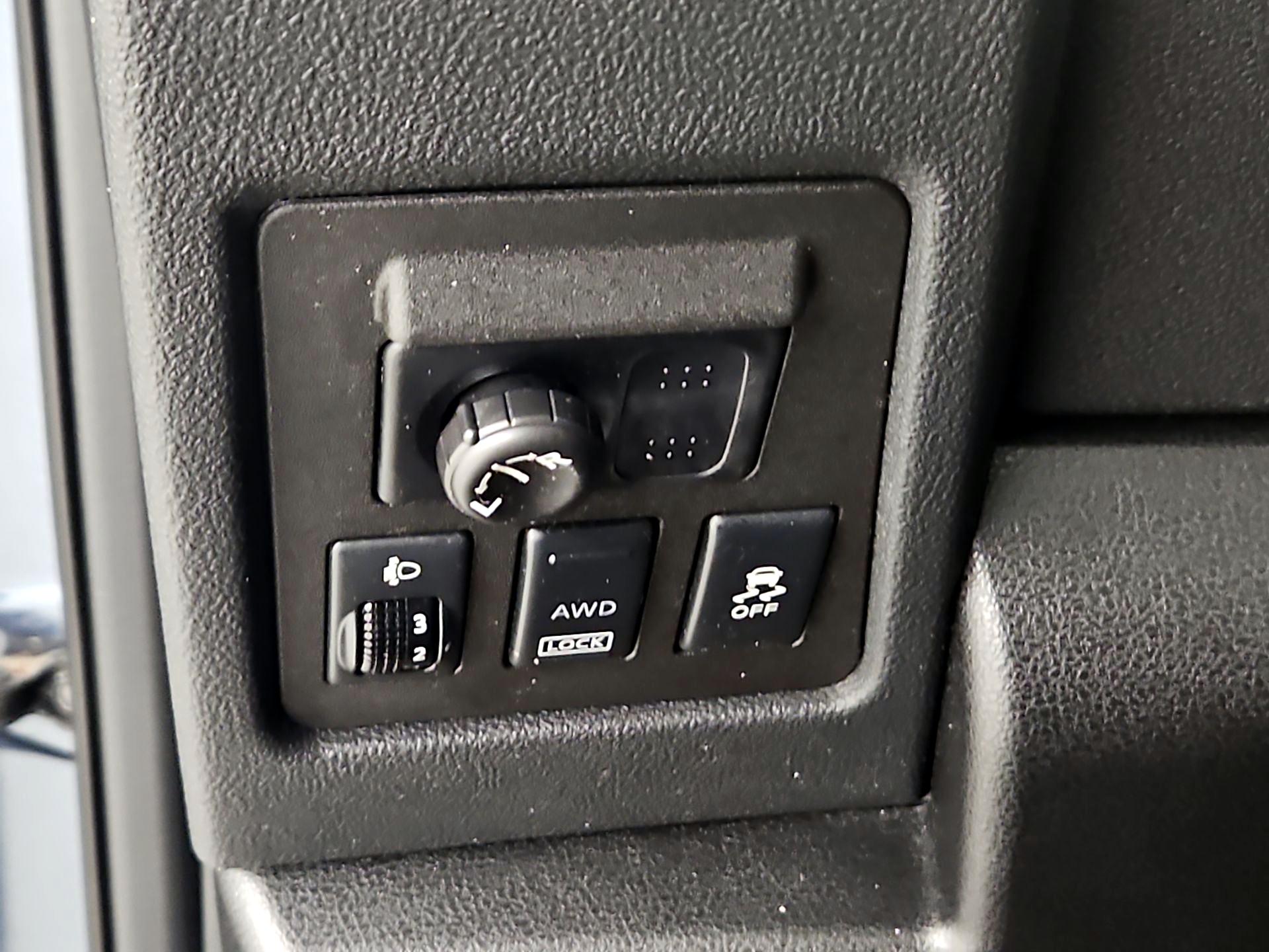 Thumbnail: 2013 Nissan Rogue - 13