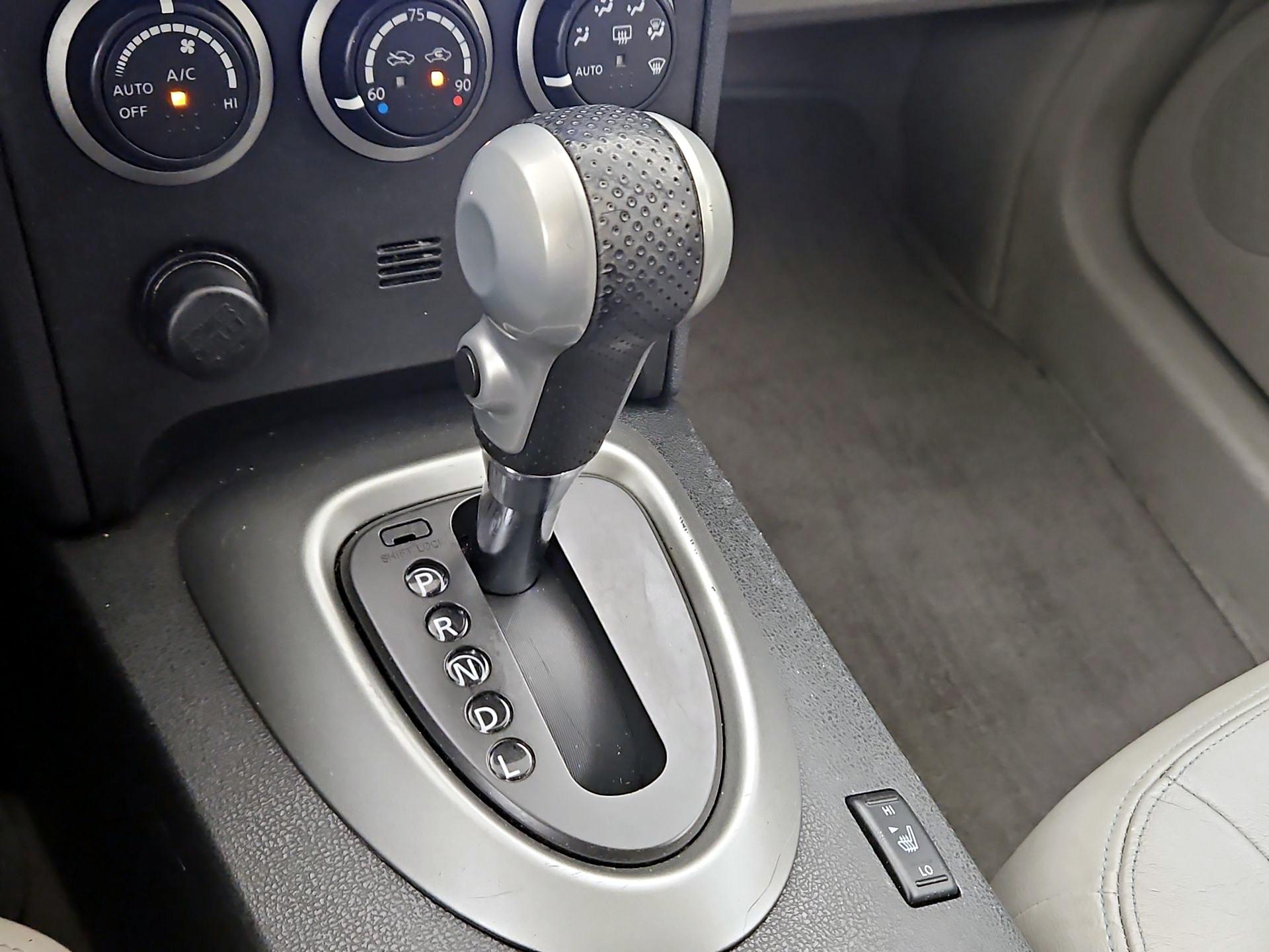 Thumbnail: 2013 Nissan Rogue - 18