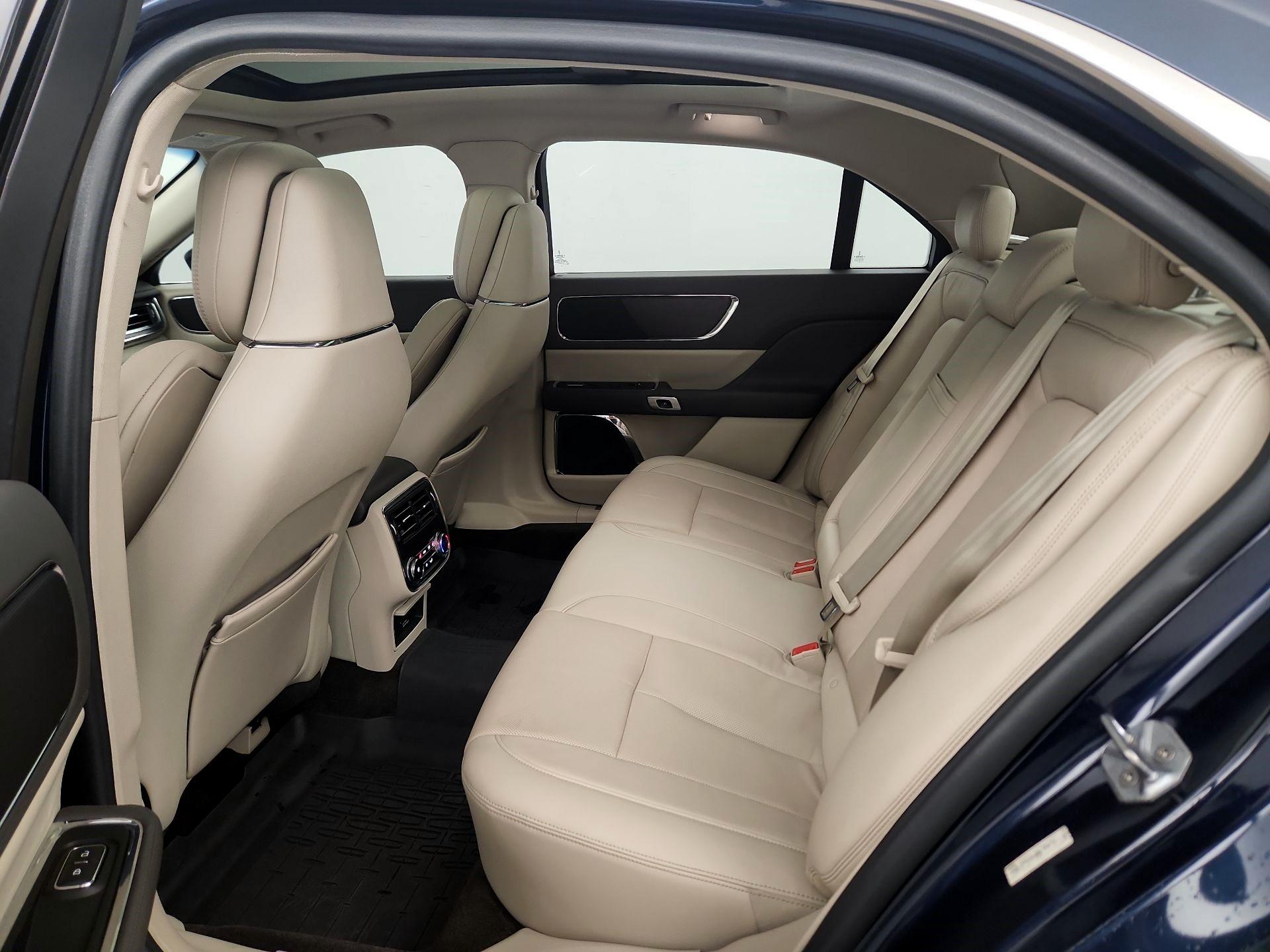 Thumbnail: 2017 Lincoln Continental - 19