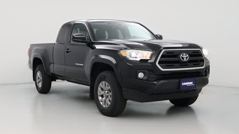 2016 Toyota Tacoma SR5 Hero Image
