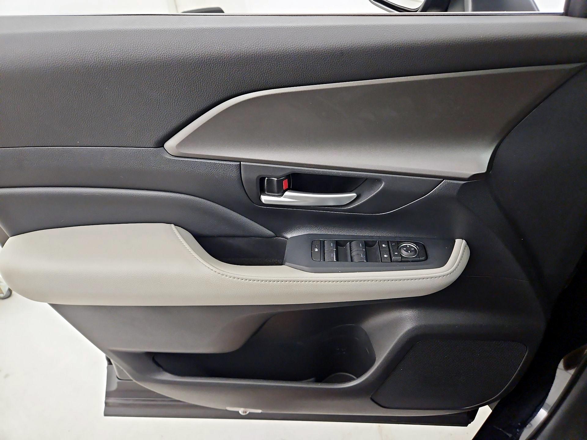 Thumbnail: 2024 Toyota Grand Highlander - 12