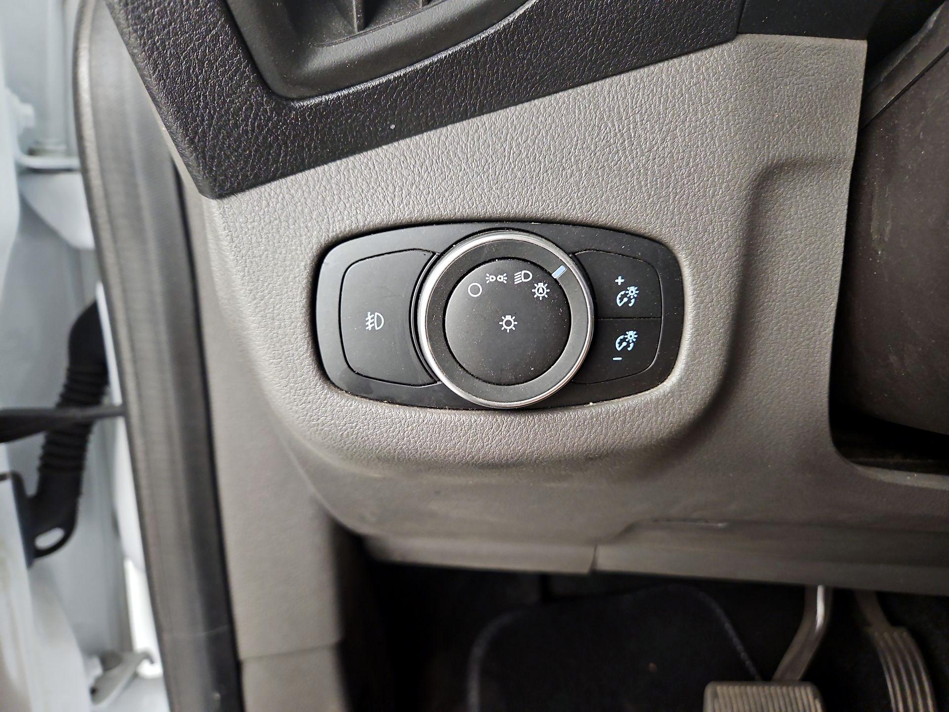 Thumbnail: 2019 Ford Transit Series - 13