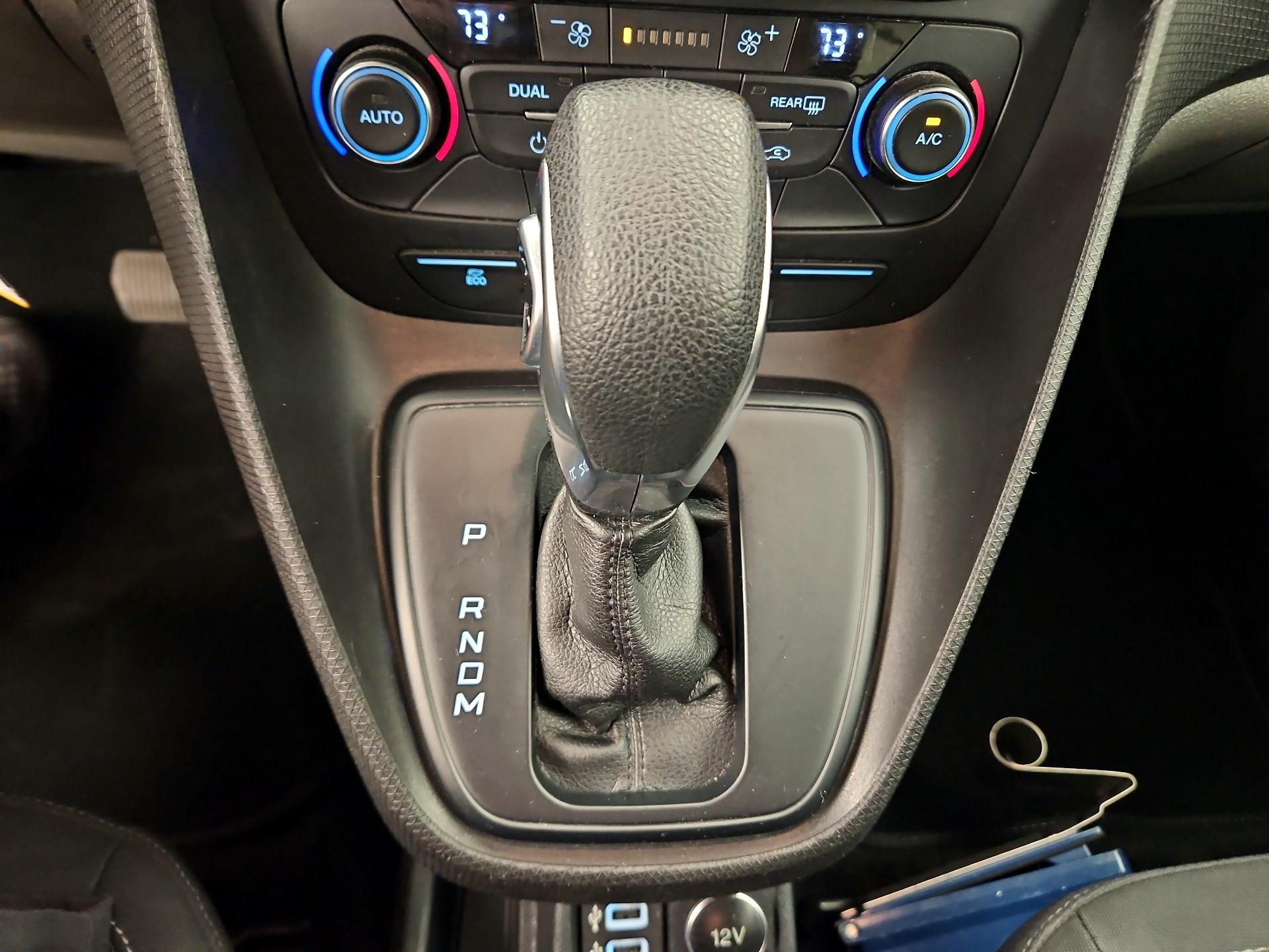 Thumbnail: 2019 Ford Transit Series - 17