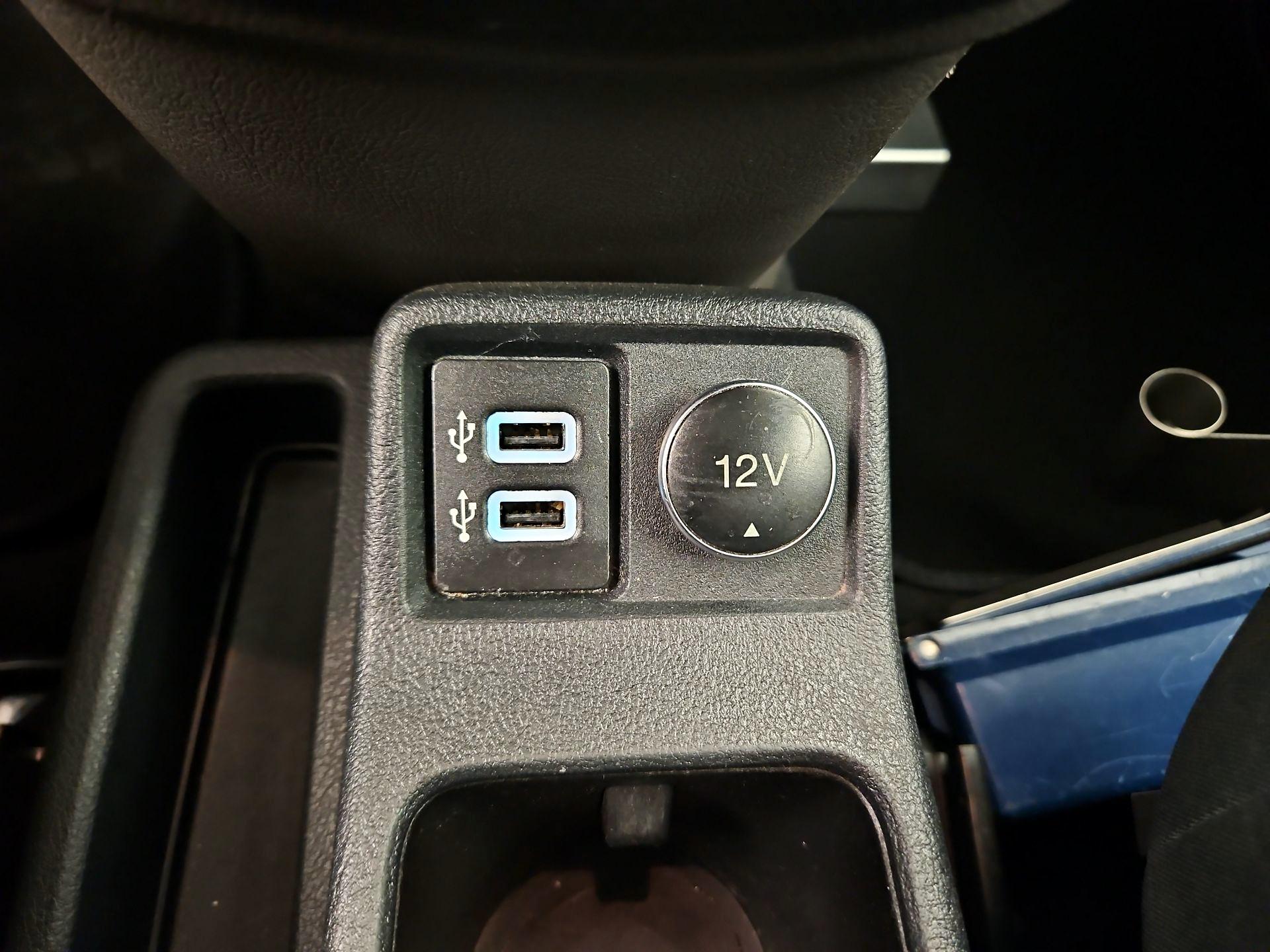 Thumbnail: 2019 Ford Transit Series - 18