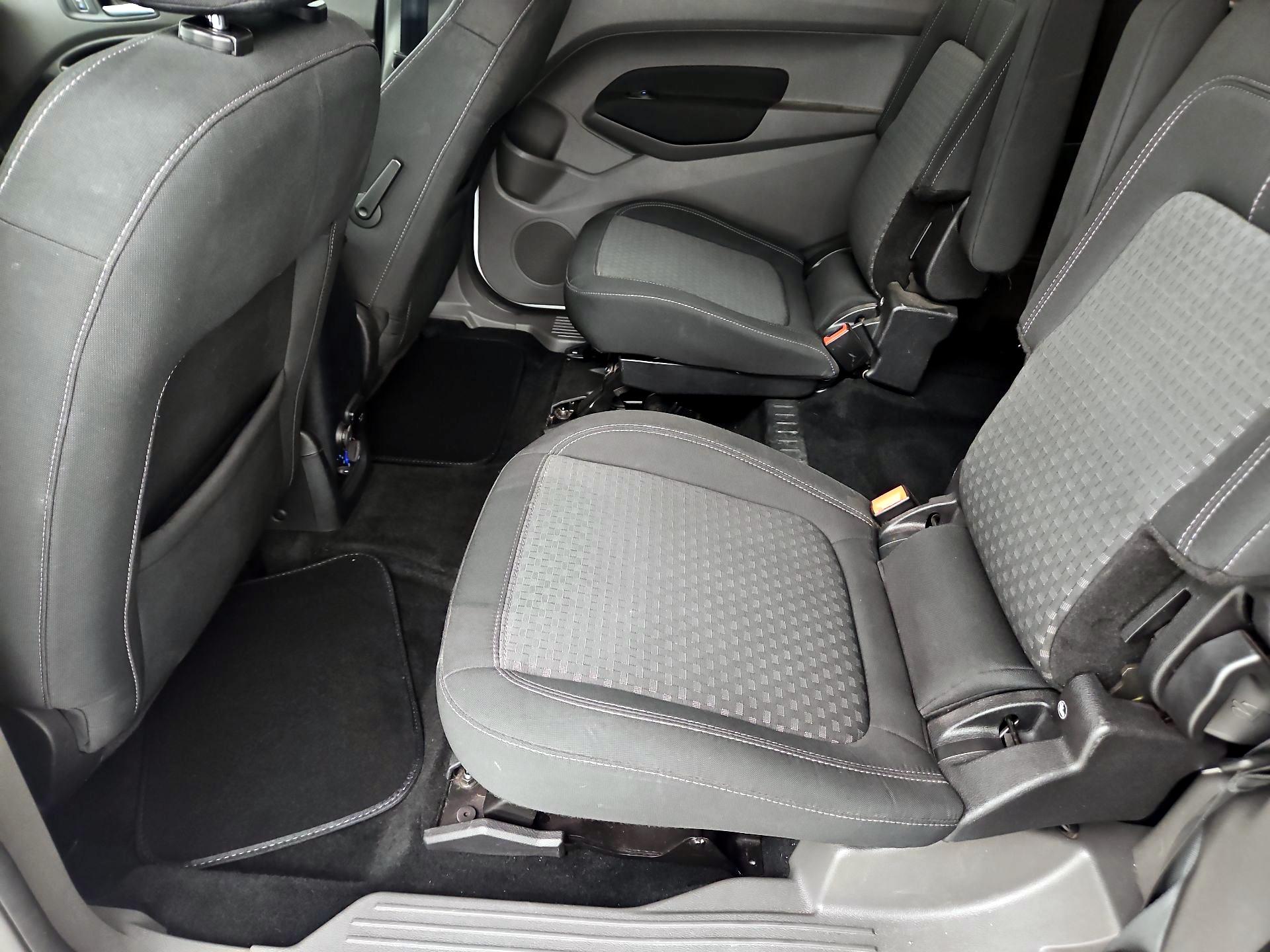 Thumbnail: 2019 Ford Transit Series - 19