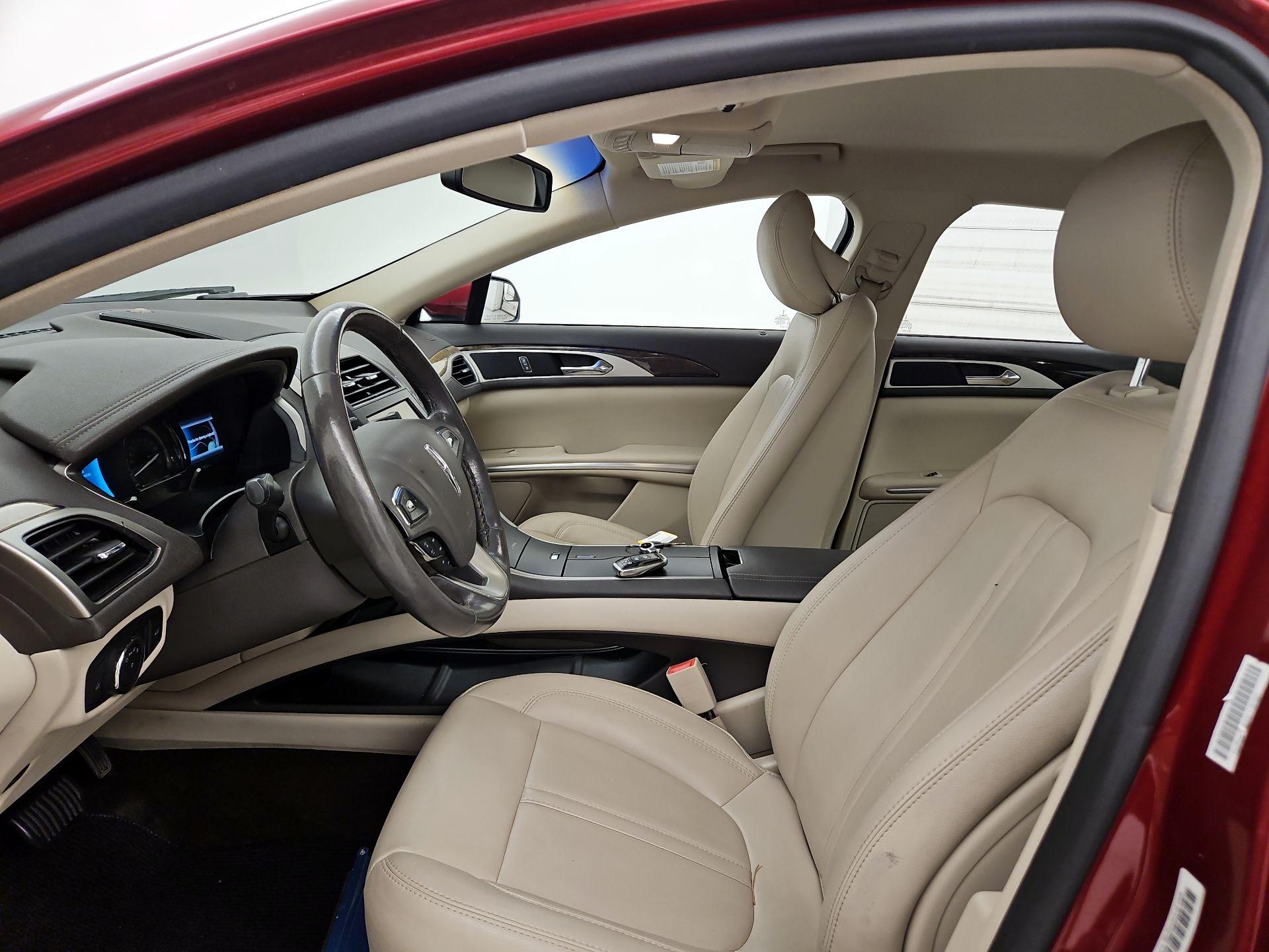 Thumbnail: 2016 Lincoln MKZ - 11