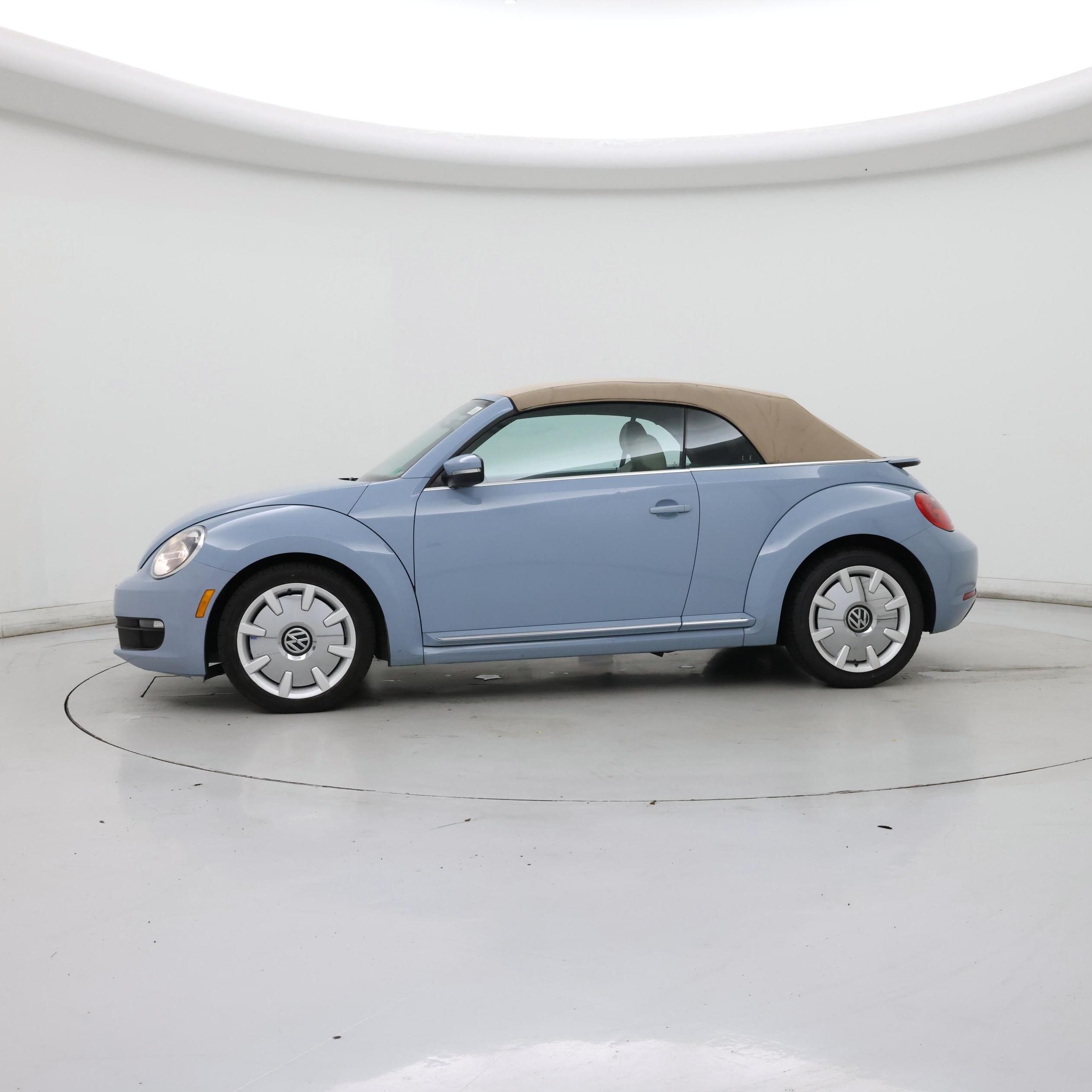 Thumbnail: 2014 Volkswagen Beetle - 3