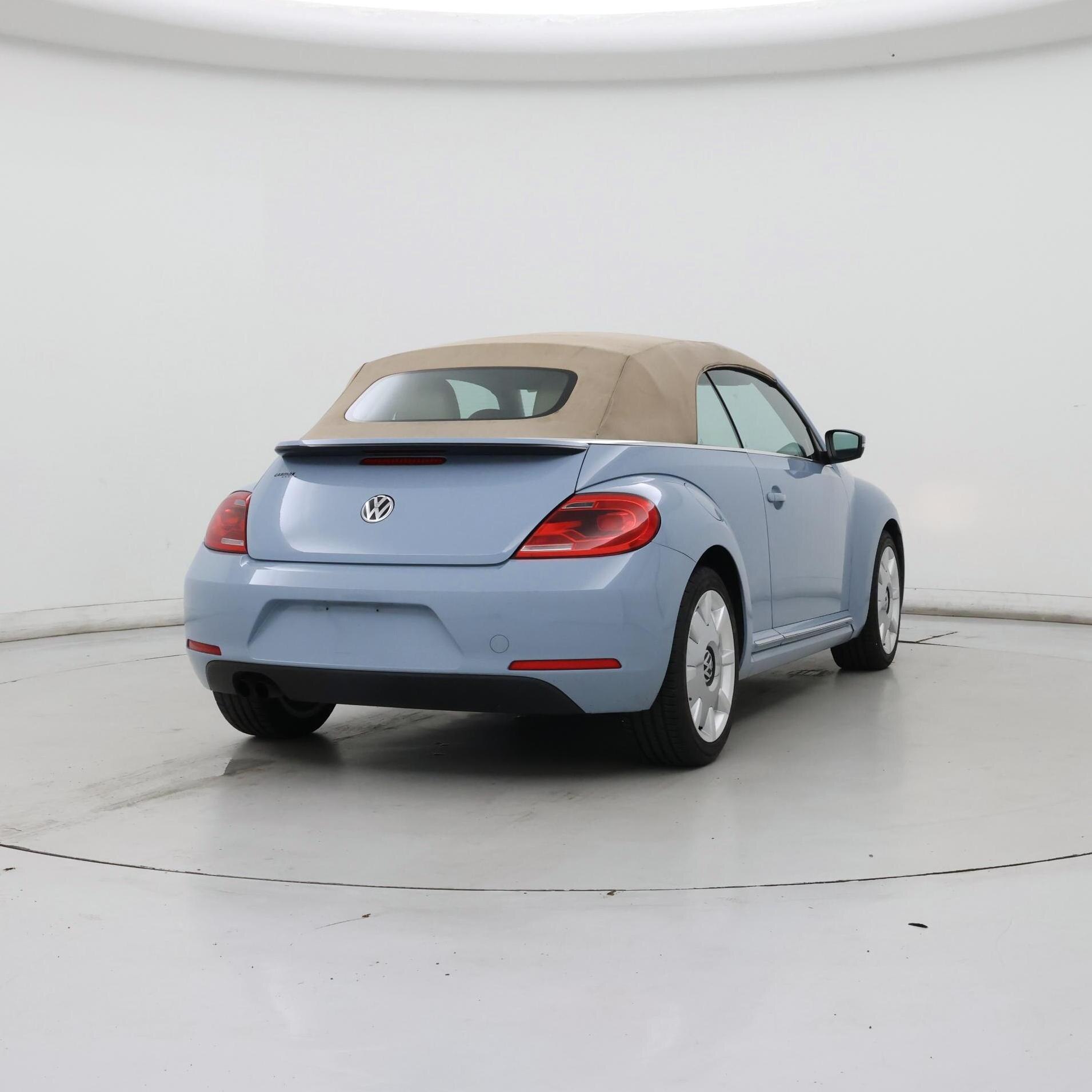 Thumbnail: 2014 Volkswagen Beetle - 8