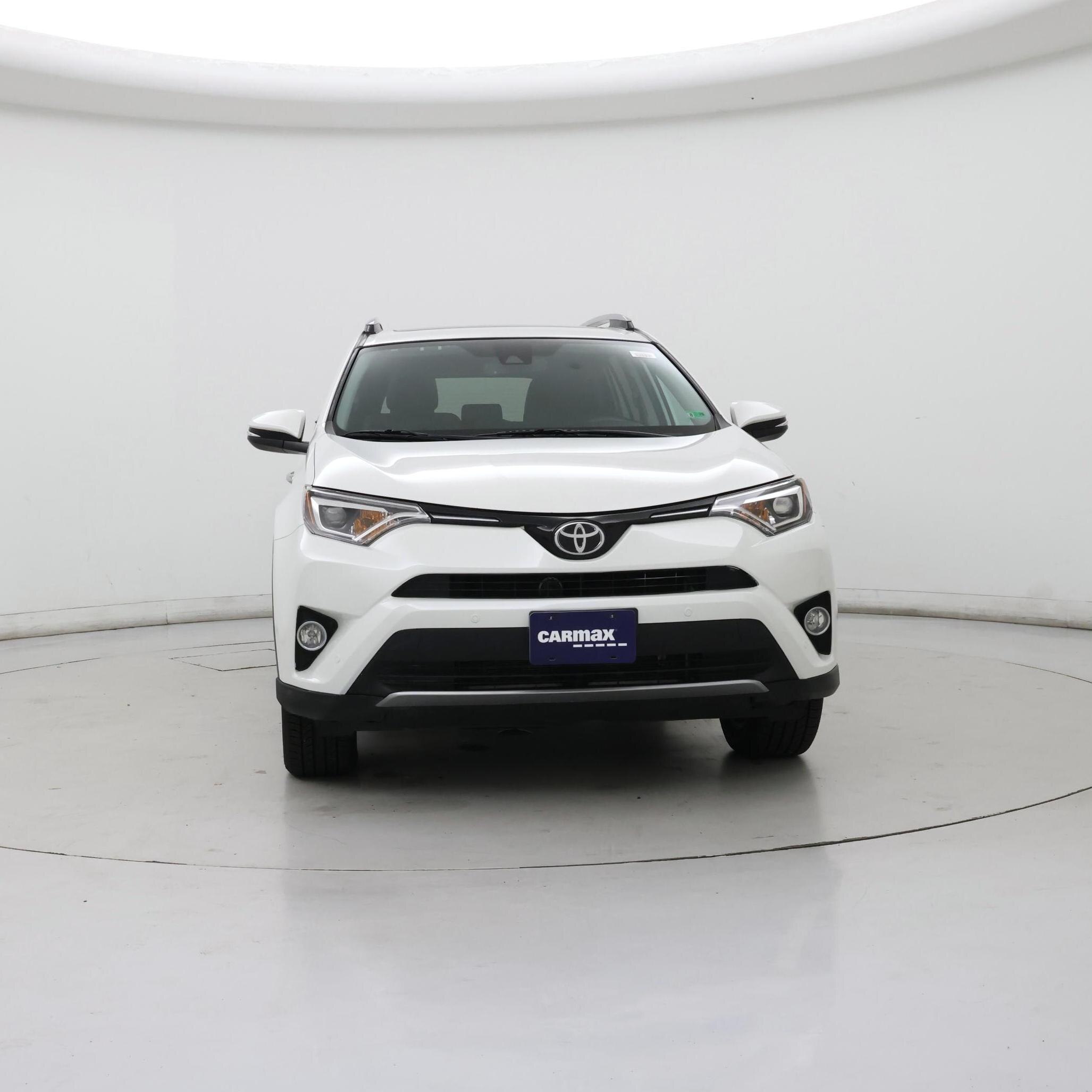Thumbnail: 2017 Toyota RAV4 - 5