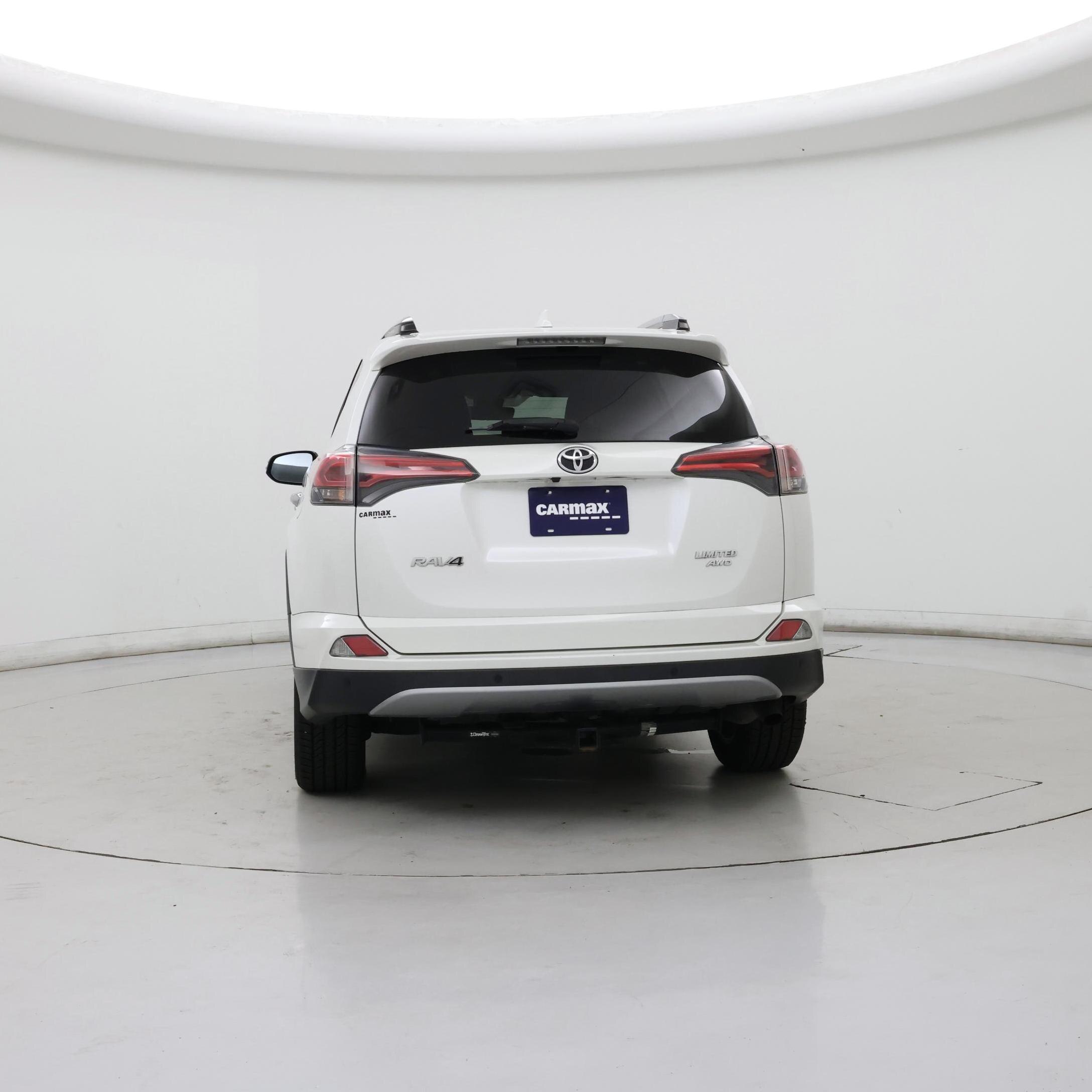 Thumbnail: 2017 Toyota RAV4 - 6