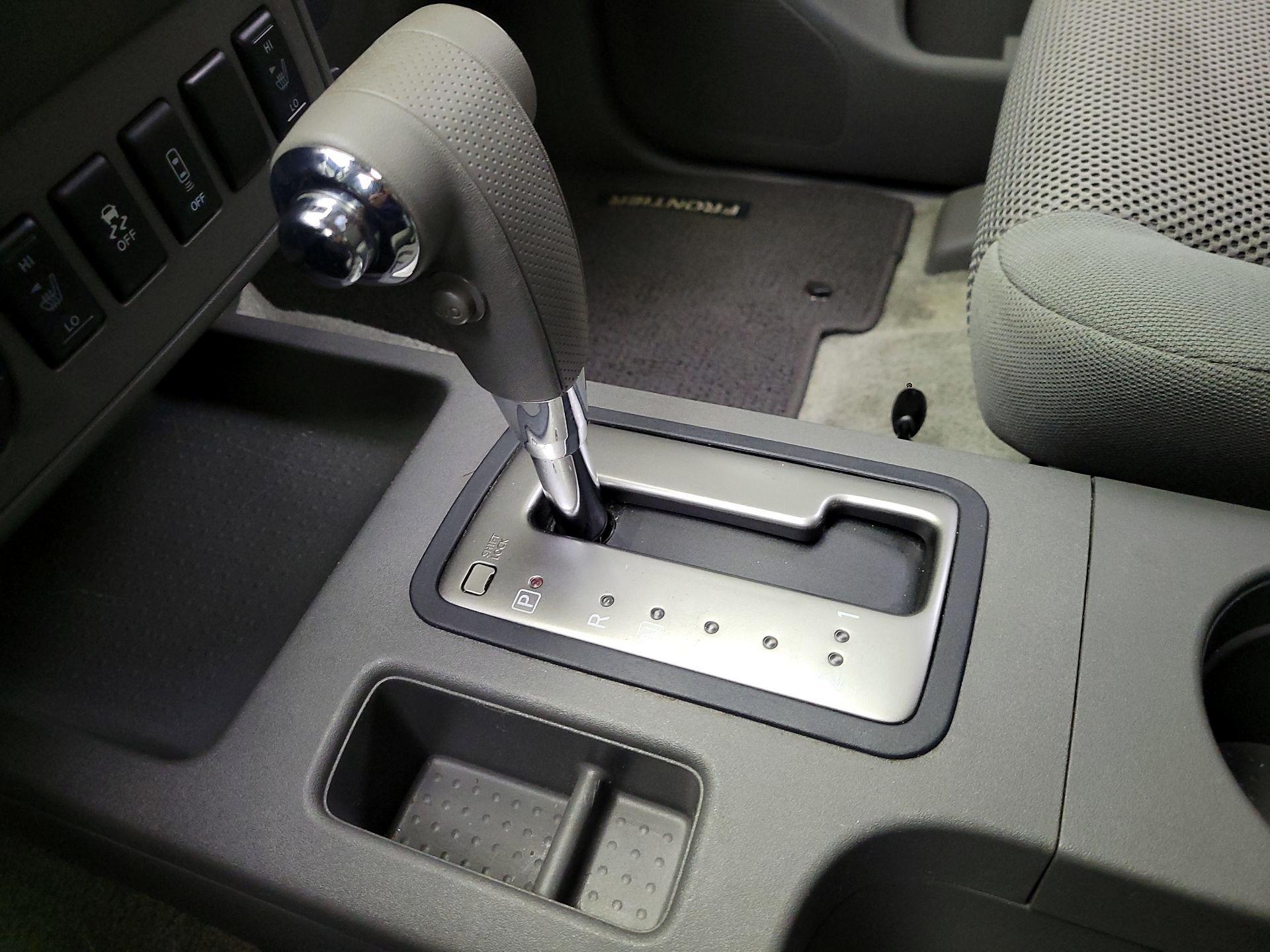 Thumbnail: 2015 Nissan Frontier - 17