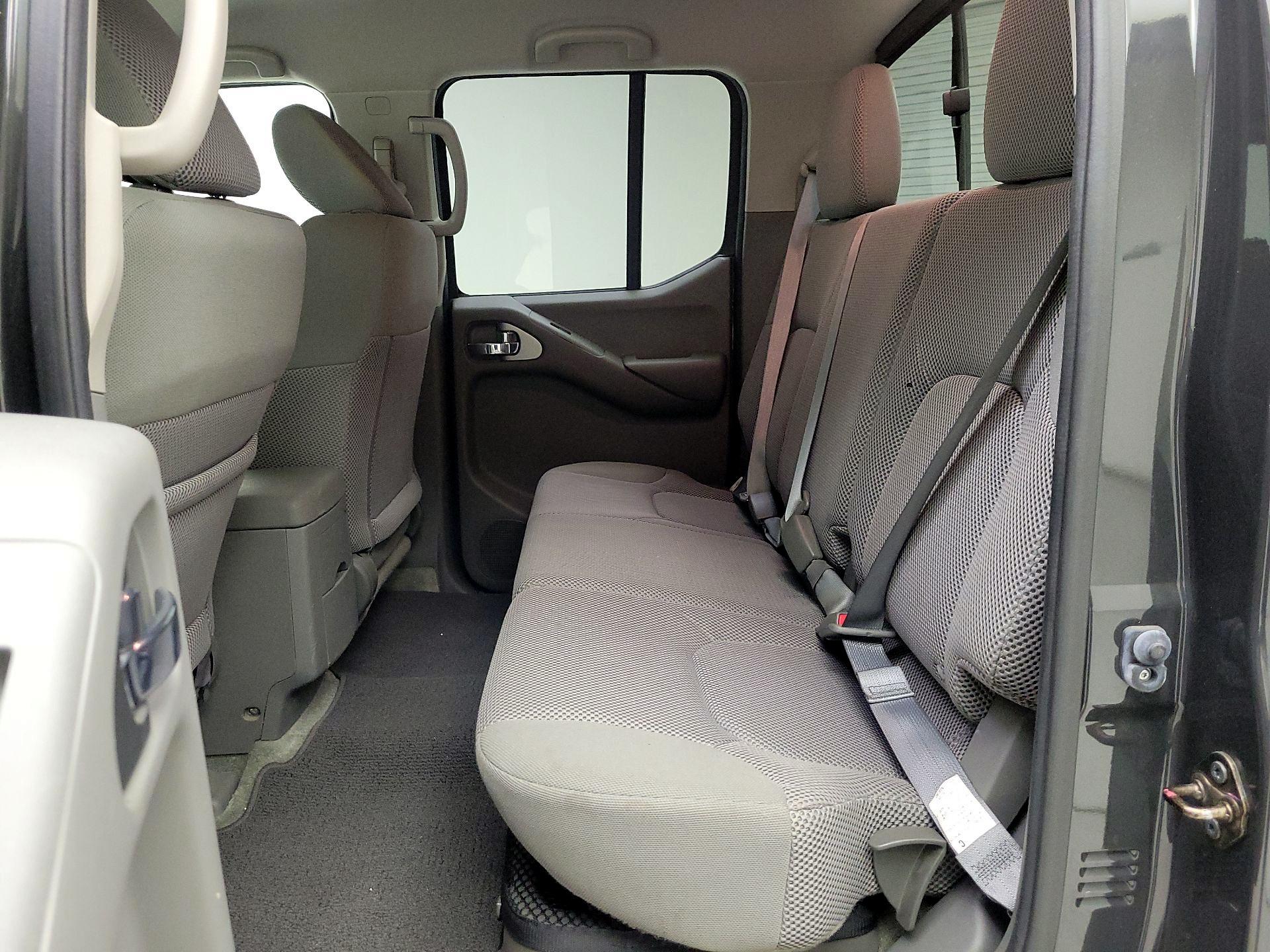 Thumbnail: 2015 Nissan Frontier - 19