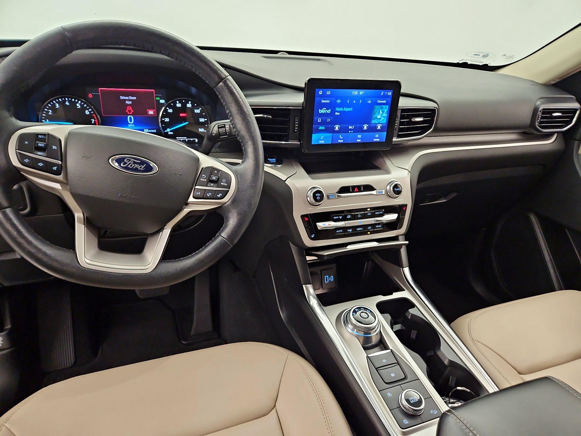 Thumbnail: 2022 Ford Explorer - 9